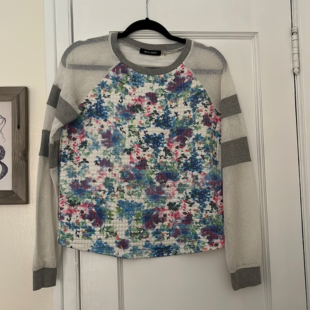 Sweatshirt with mesh detail